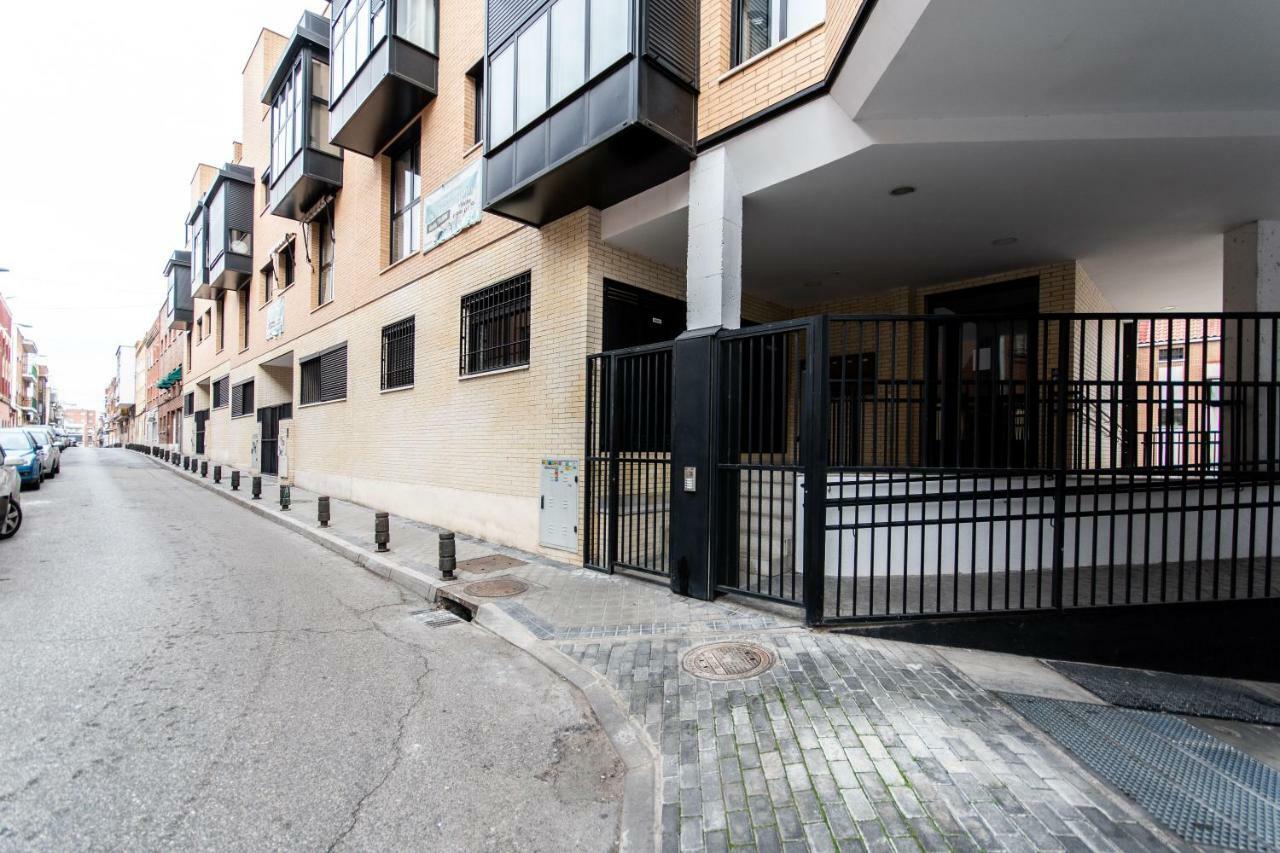1 Habitacion Apartamento Temporada Lucero Madrid Exterior foto